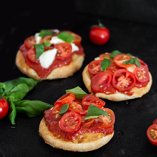 Mini pizza margherita Mini pizza margherita