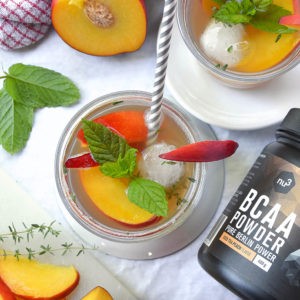 Mocktail à la pêche et au thym Mocktail à la pêche et au thym