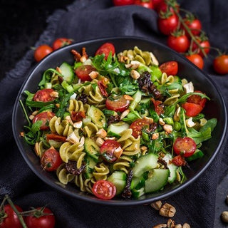 Salade de pâtes vegan à la moutarde douce Salade de pâtes vegan à la moutarde douce