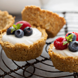 Granola cups au yaourt et fruits rouges Granola cups au yaourt et fruits rouges