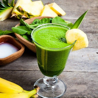 Green smoothie moringa - épinards Green smoothie moringa - épinards