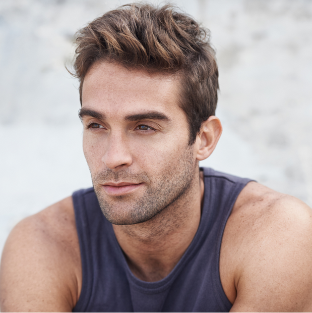 Homme aux beaux cheveux